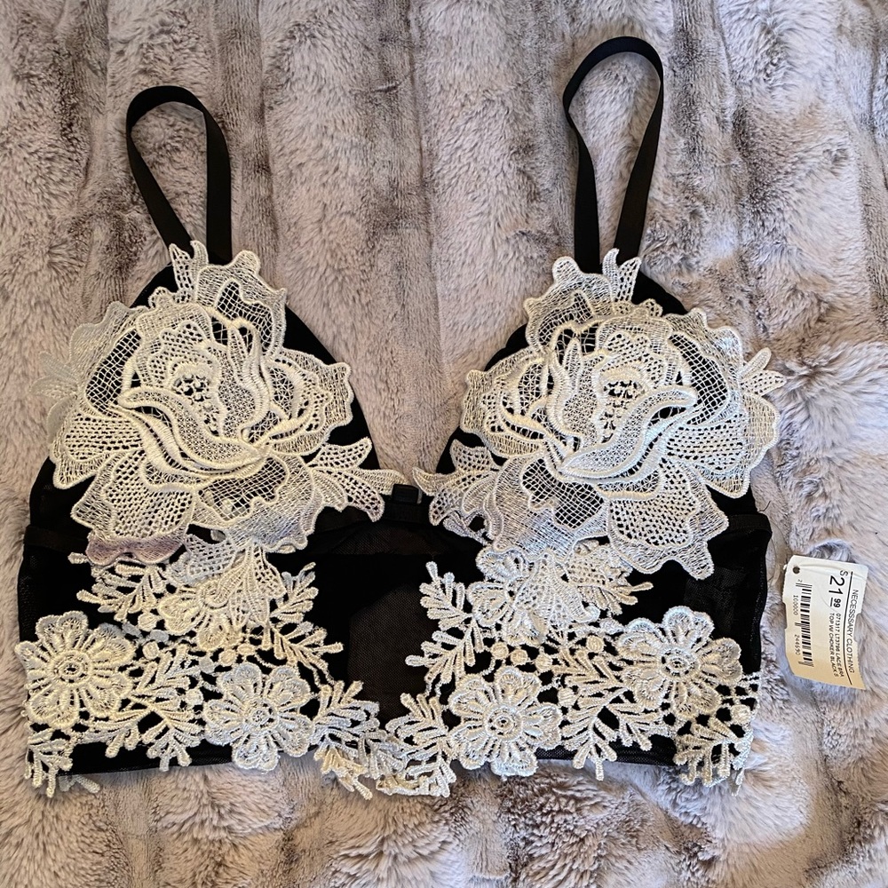 White/ black crop top